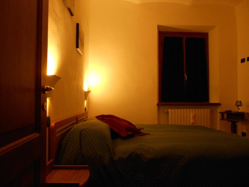 Monastero Bormida Il Grappolo In Langaヴィラ 部屋 写真